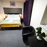 Osney Hazel Studio - Self Contained Studio Flat